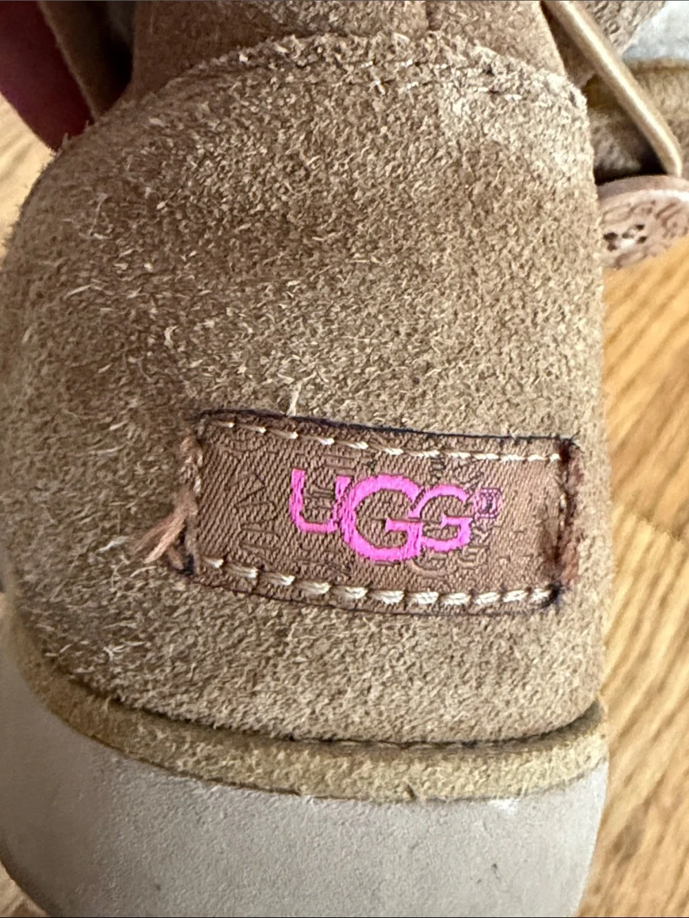 UGG Kids Chestnut Suede Button-Detail Boot